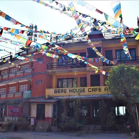 Berg House Cafe And Hotel Nagarkot Dış mekan fotoğraf