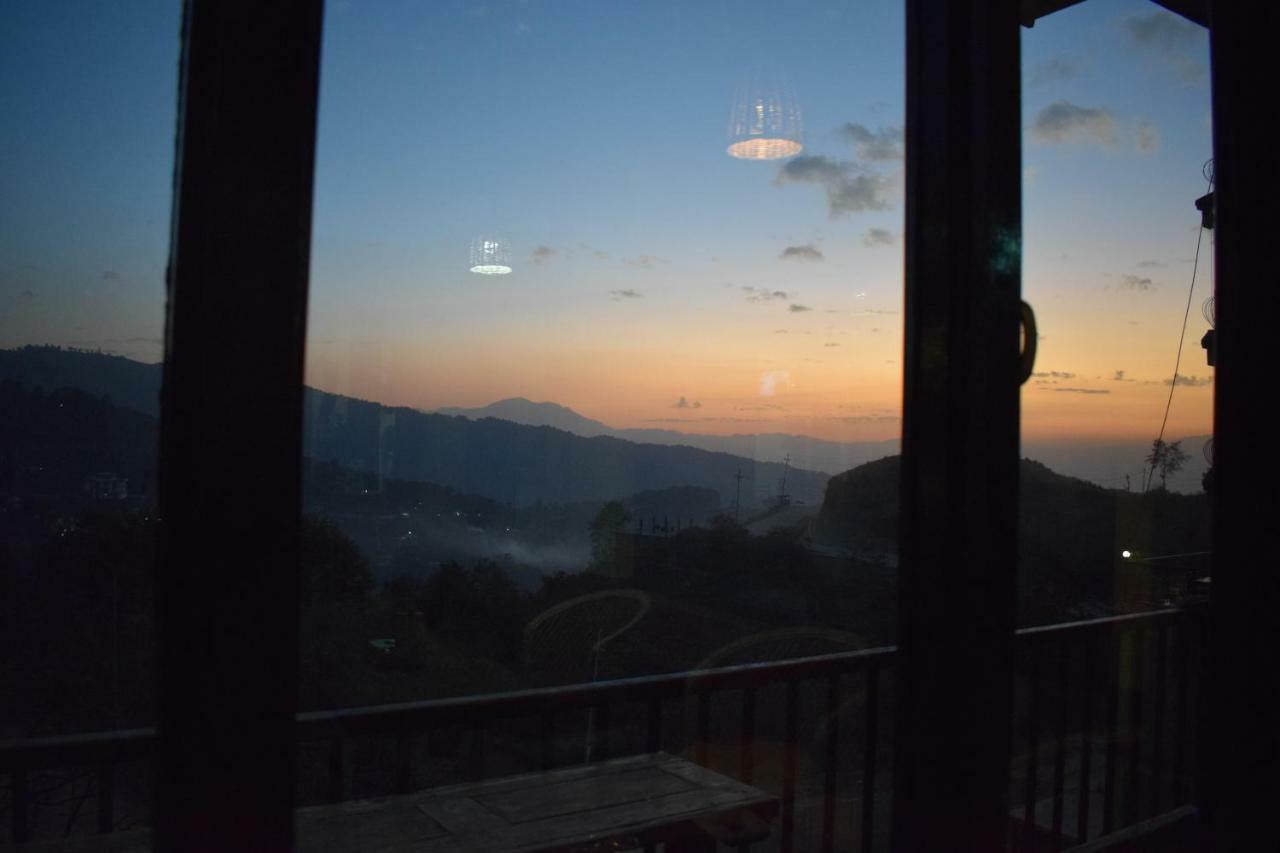 Berg House Cafe And Hotel Nagarkot Dış mekan fotoğraf